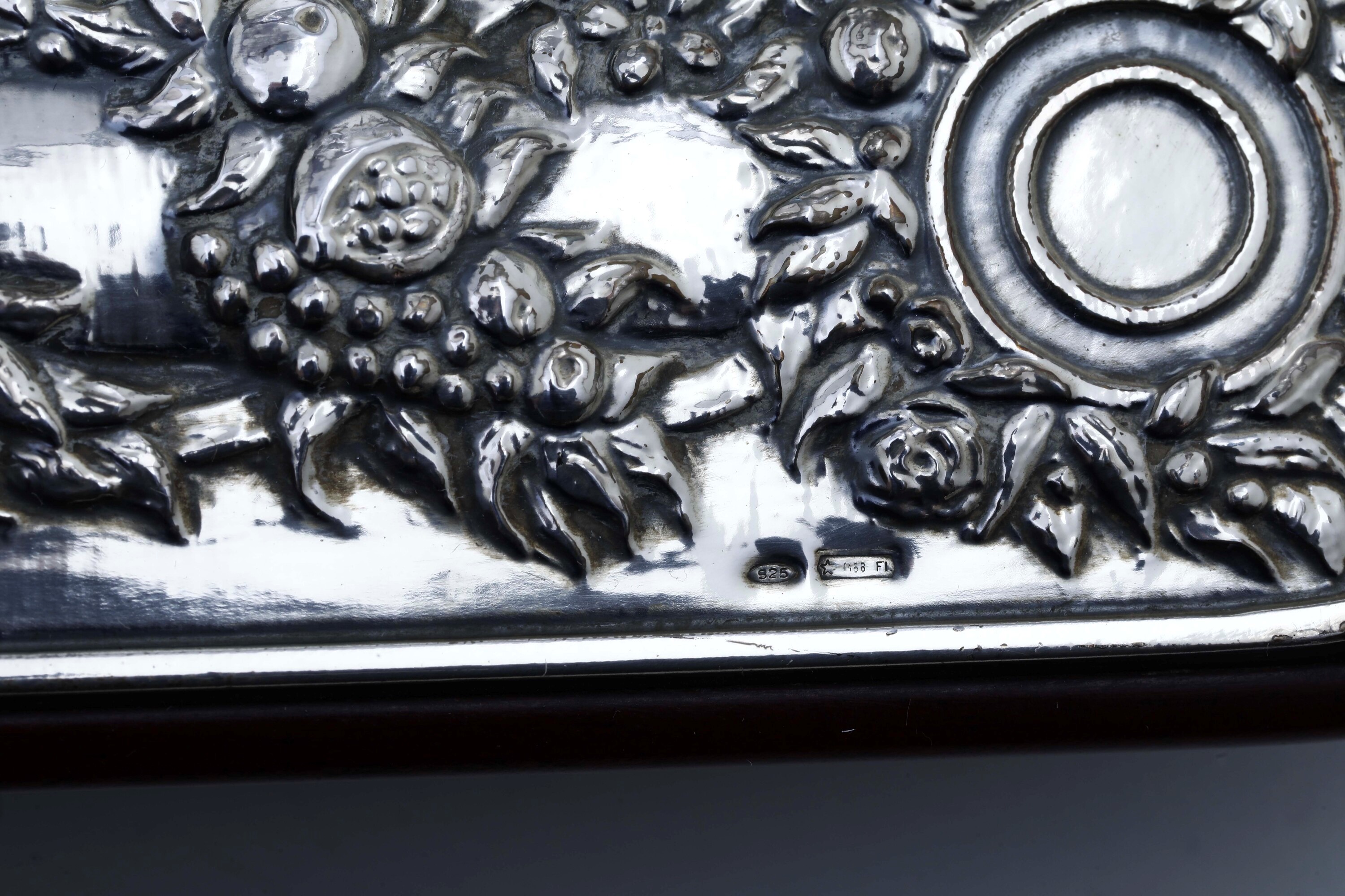 Due cornici portafotografie, argento 925 e metallo argentato,  XX secolo