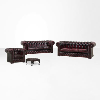 Chesterfield, Salotto in pelle capitonné (manifattura inglese)