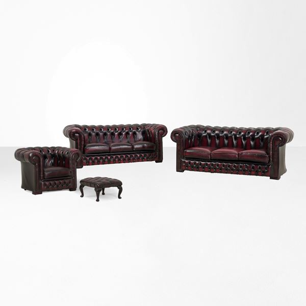 Salotto modello Chesterfield. Manifattura inglese
