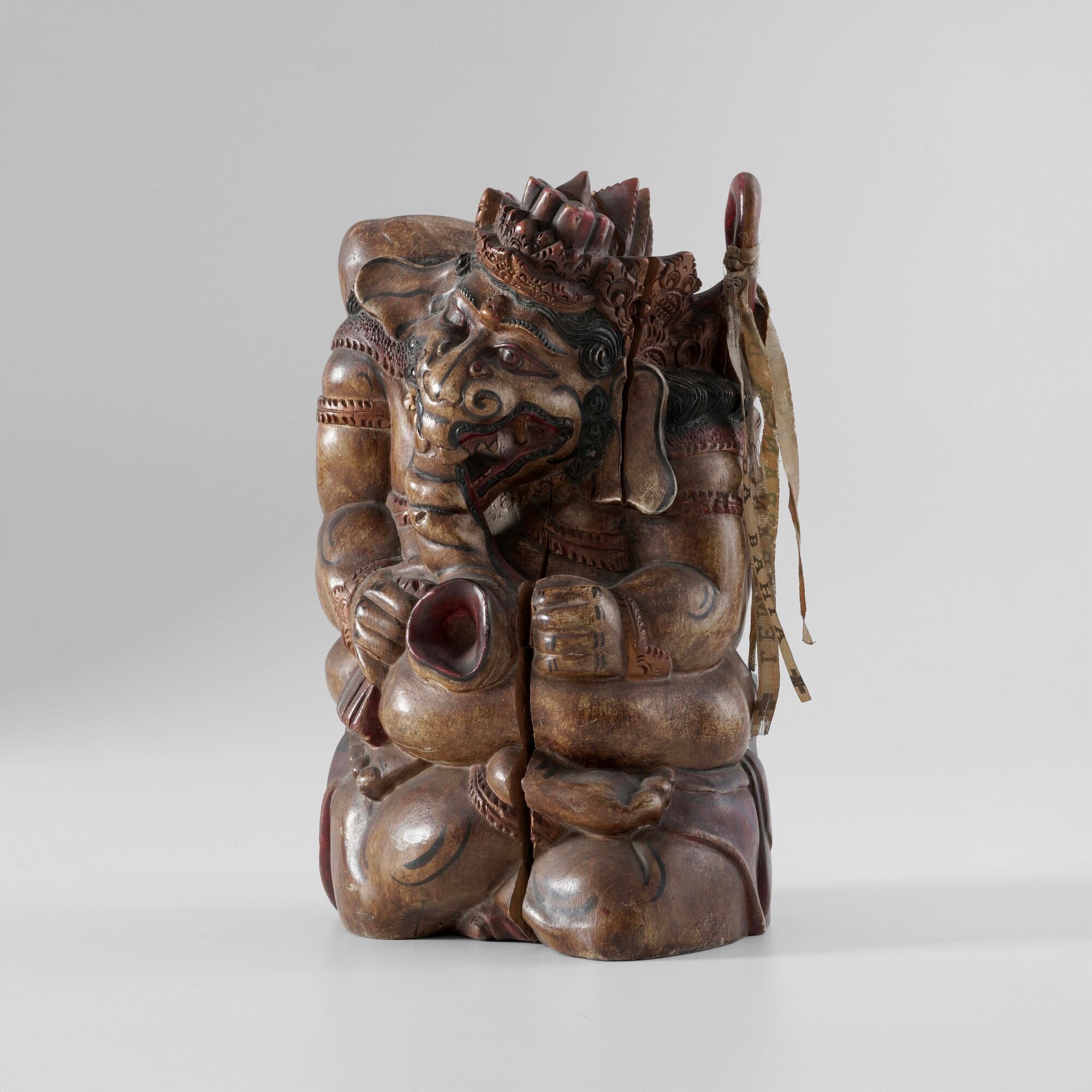 Figura in legno raffigurante Ganesh, India, XX secolo