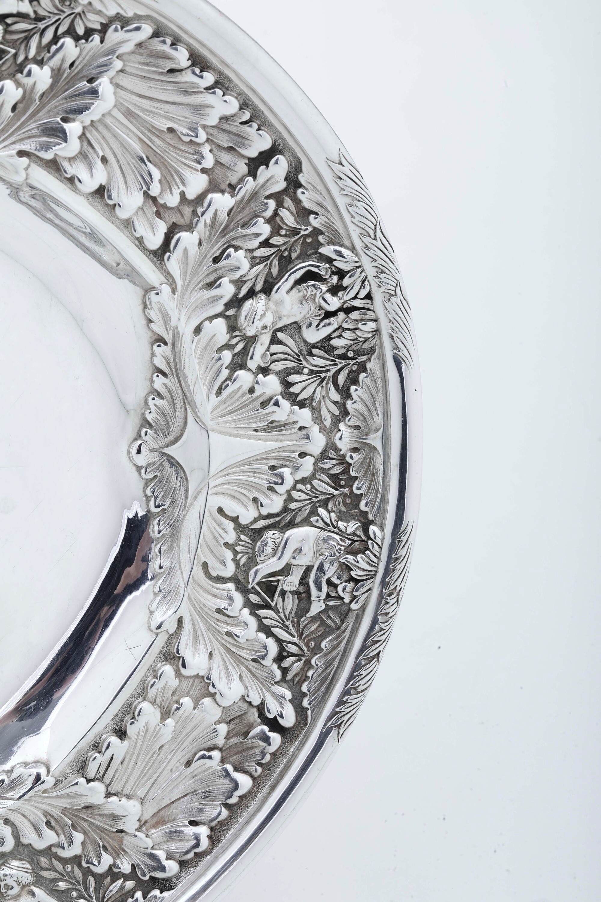Argenteria inglese del XX secolo, Piatto commemorativo in argento sterling
