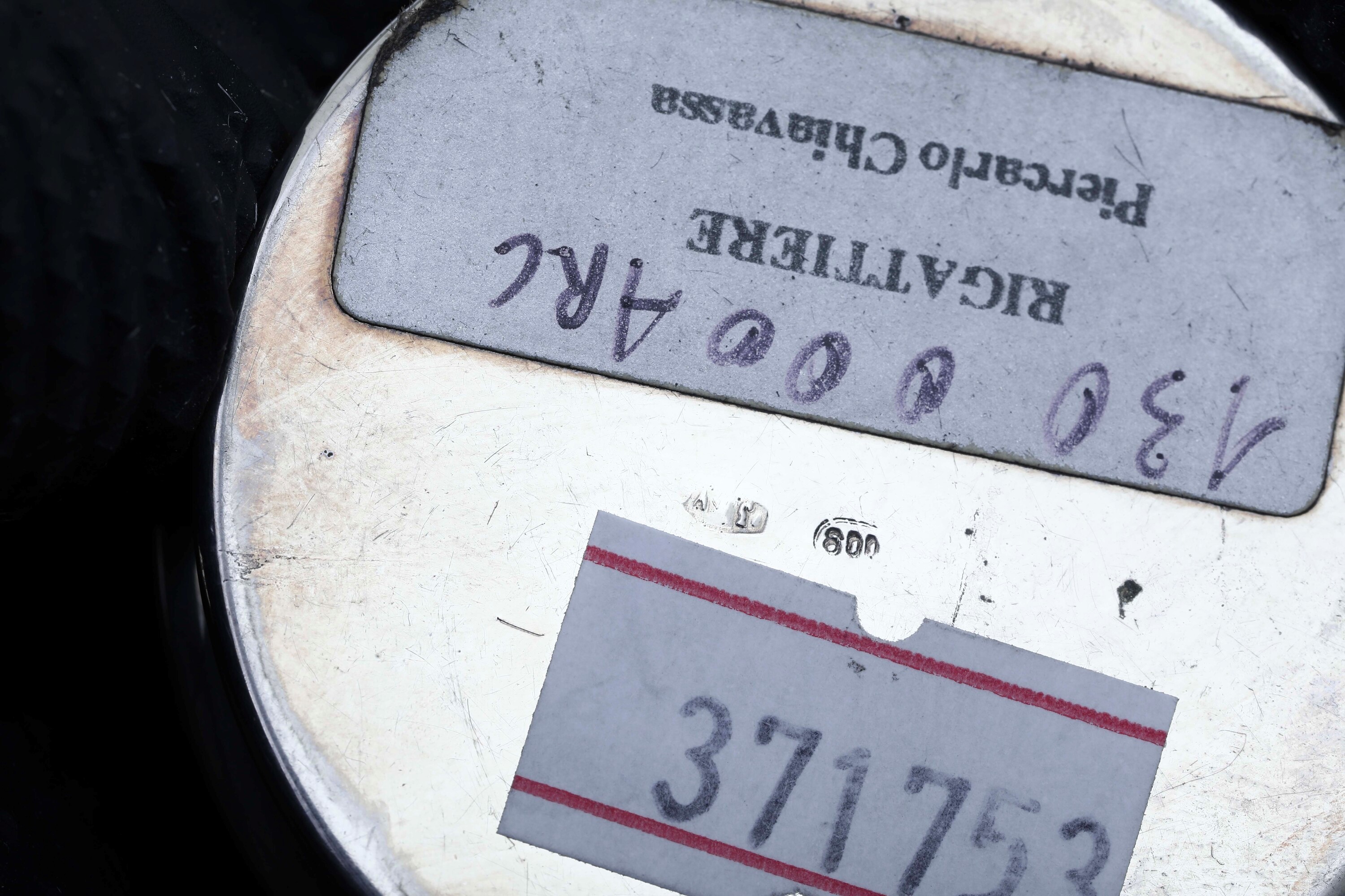 Lotto di sedici contenitori in argento e un contenitore in metallo argentato, XX-XXI secolo