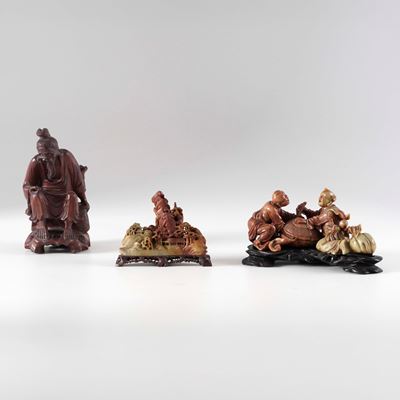 Scultura decorativa, figure di immortale e personaggi in legno e pietra saponaria, Cina, XX secol...