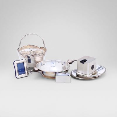 Oggetti in argento fuso e sagomato, accessori da tavola e complementi (XX-XXI secolo)