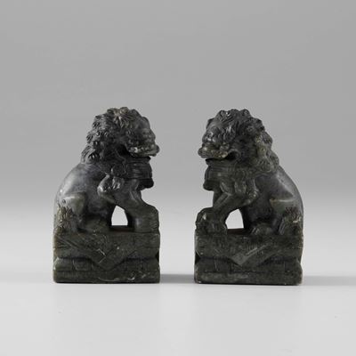 Cina, Coppia di cani di Pho in marmo, XX secolo