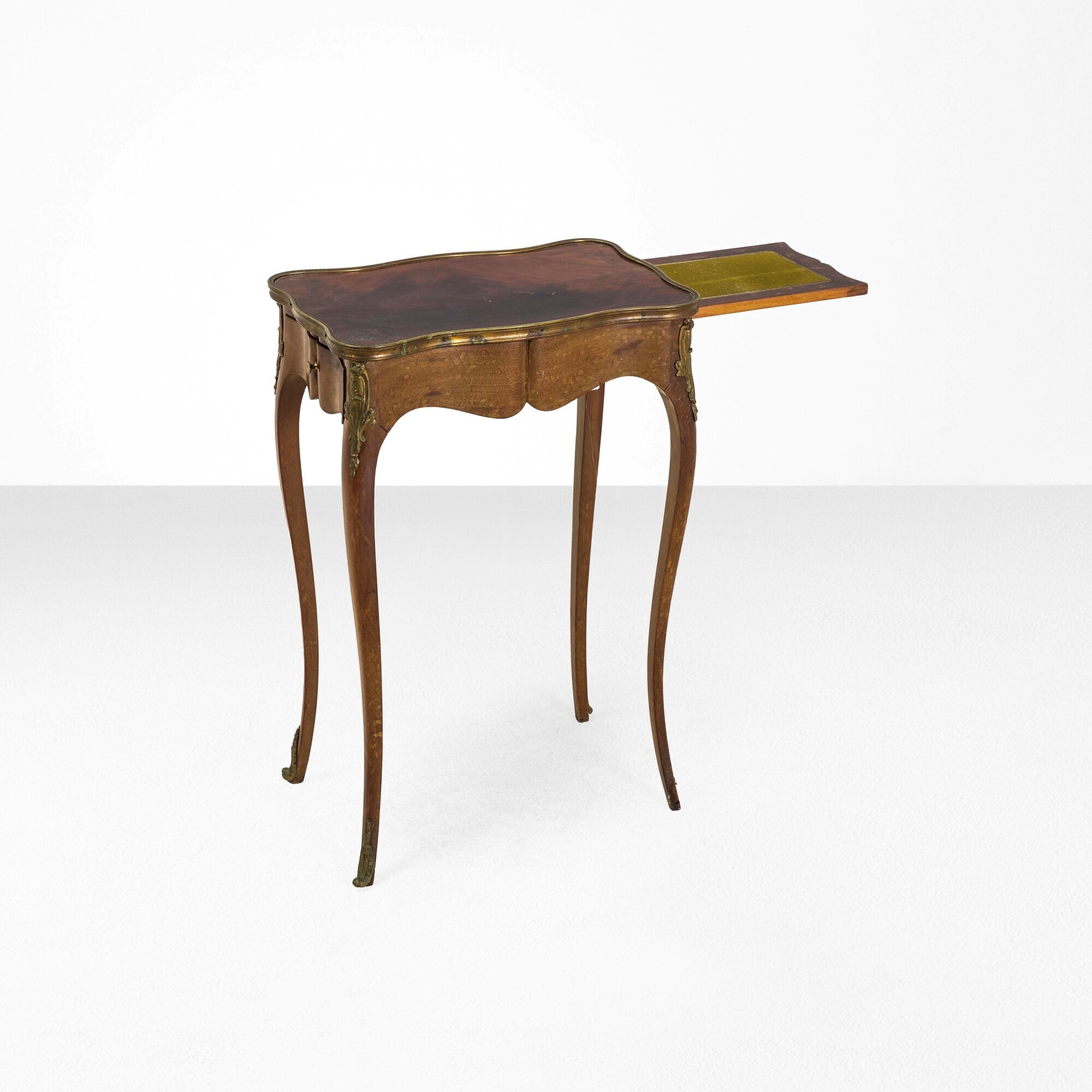 Tavolino stile settecentesco, lastronato in legno, Francia, fine XIX-inizi XX secolo