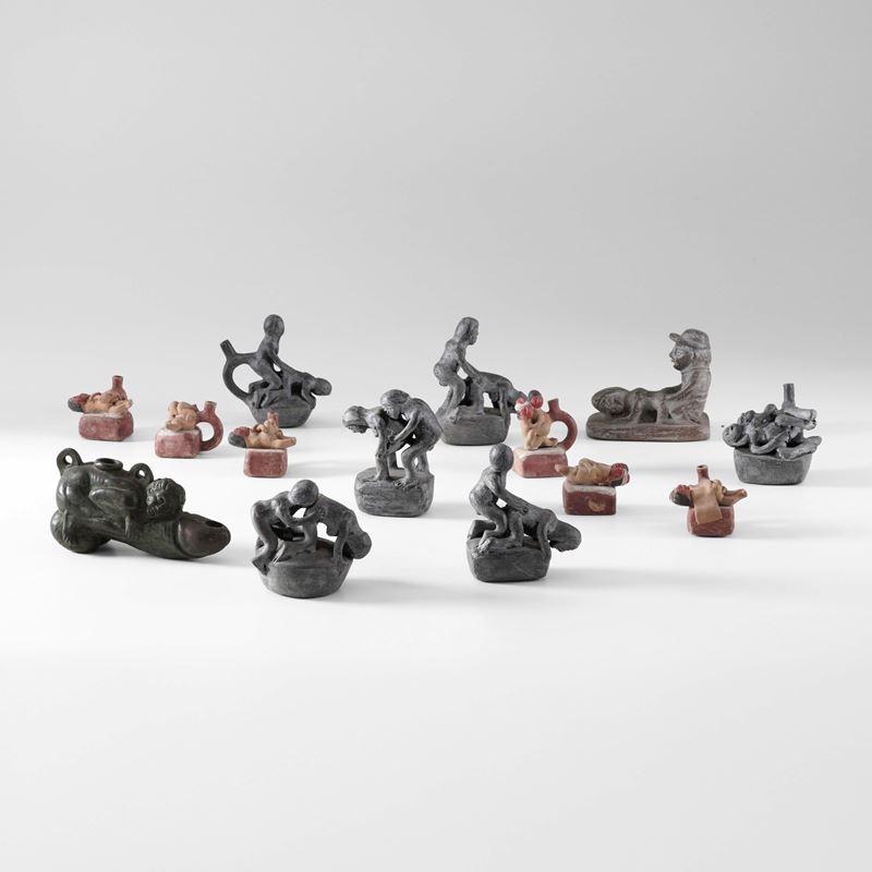 Lotto composto da figure di personaggi in posizione del Kamasutra, materiali diversi, XX secolo  - Auction Artworks, Furniture and Works of Art. A charitable bequest - II - Cambi Casa d'Aste