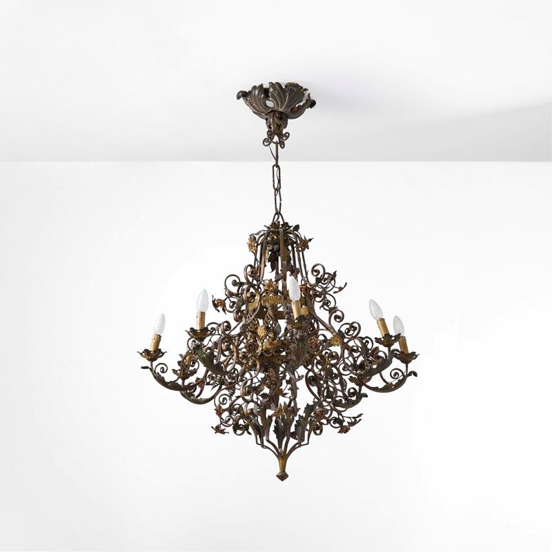 Lampadario. XX secolo  - Asta Gioielli, argenti, arredi e oggetti d'arte. Un lascito per finalità benefiche - II - Cambi Casa d'Aste