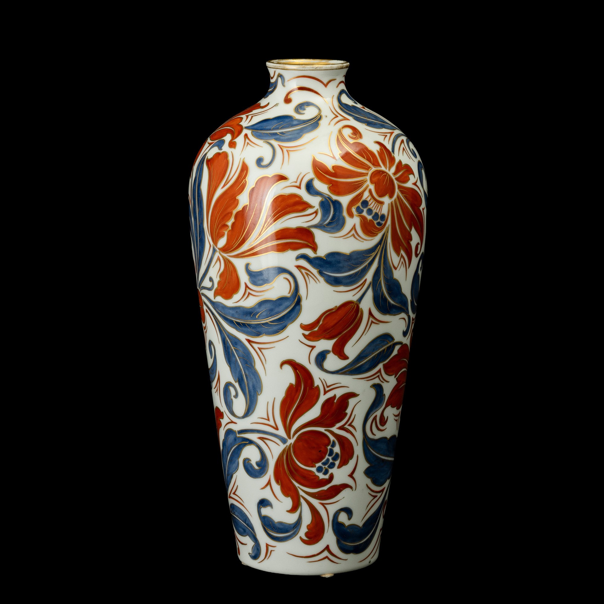 Giovanni Gariboldi - Vaso a balaustro in porcellana con decoro floreale policromo e filettature i...