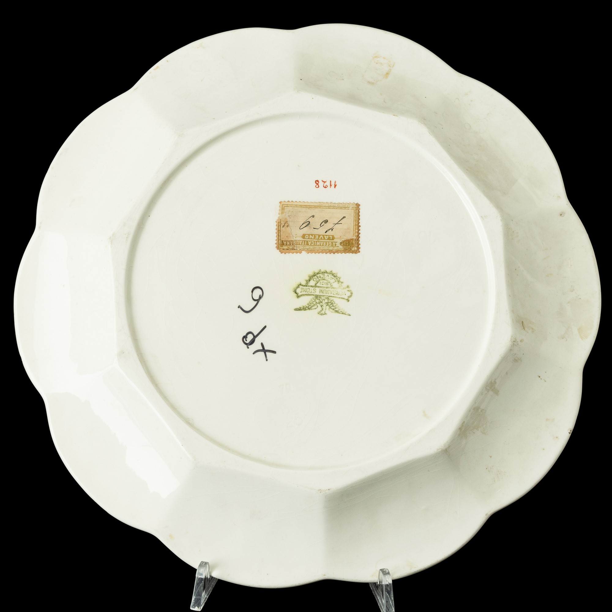 Guido Andloviz - S.C.I. Laveno, Piatto e coppa con decoro a personaggi entro paesaggio lacustre, ...