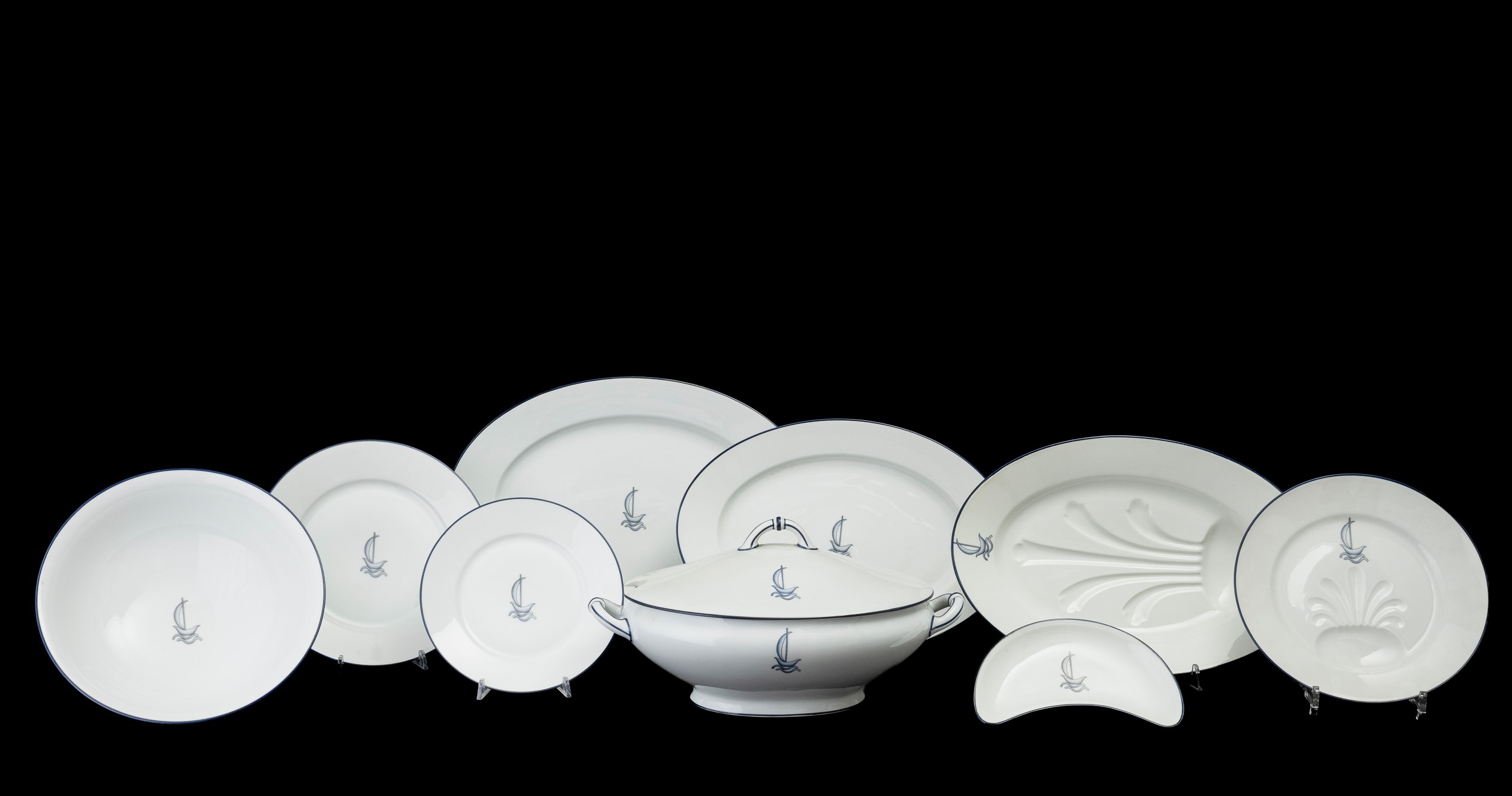 Gio Ponti - Pittoria di Doccia (Sesto Fiorentino), servizio di porcellana “Navicelle” con decoro ...