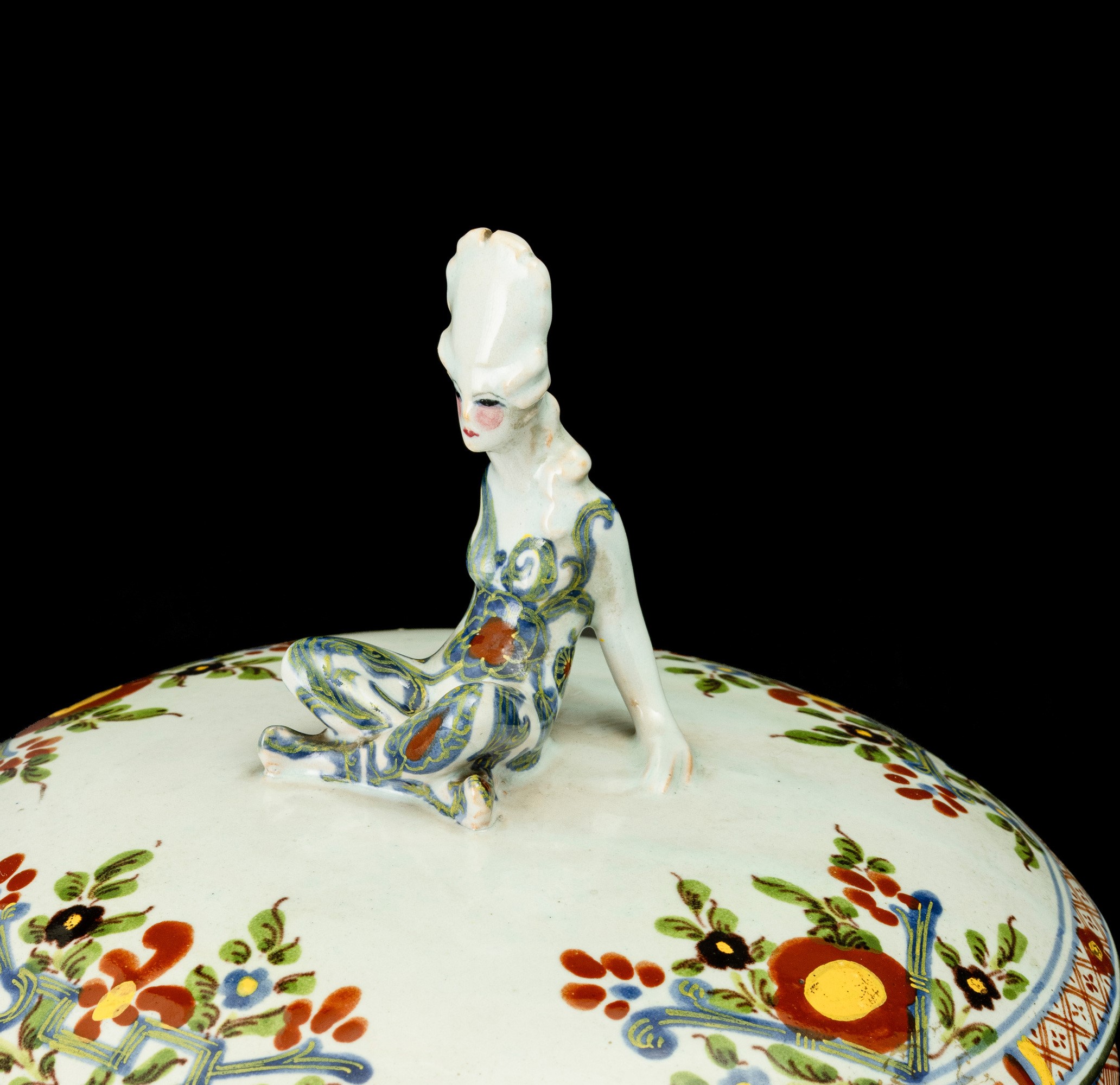 Francesco Nonni - Zuppiera con coperchio, terracotta maiolicata policroma