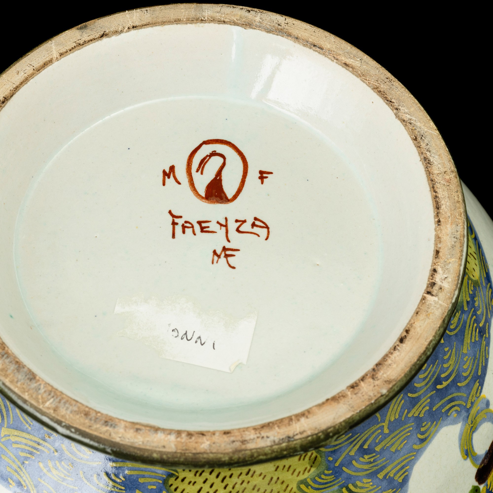 Francesco Nonni - Zuppiera con coperchio, terracotta maiolicata policroma
