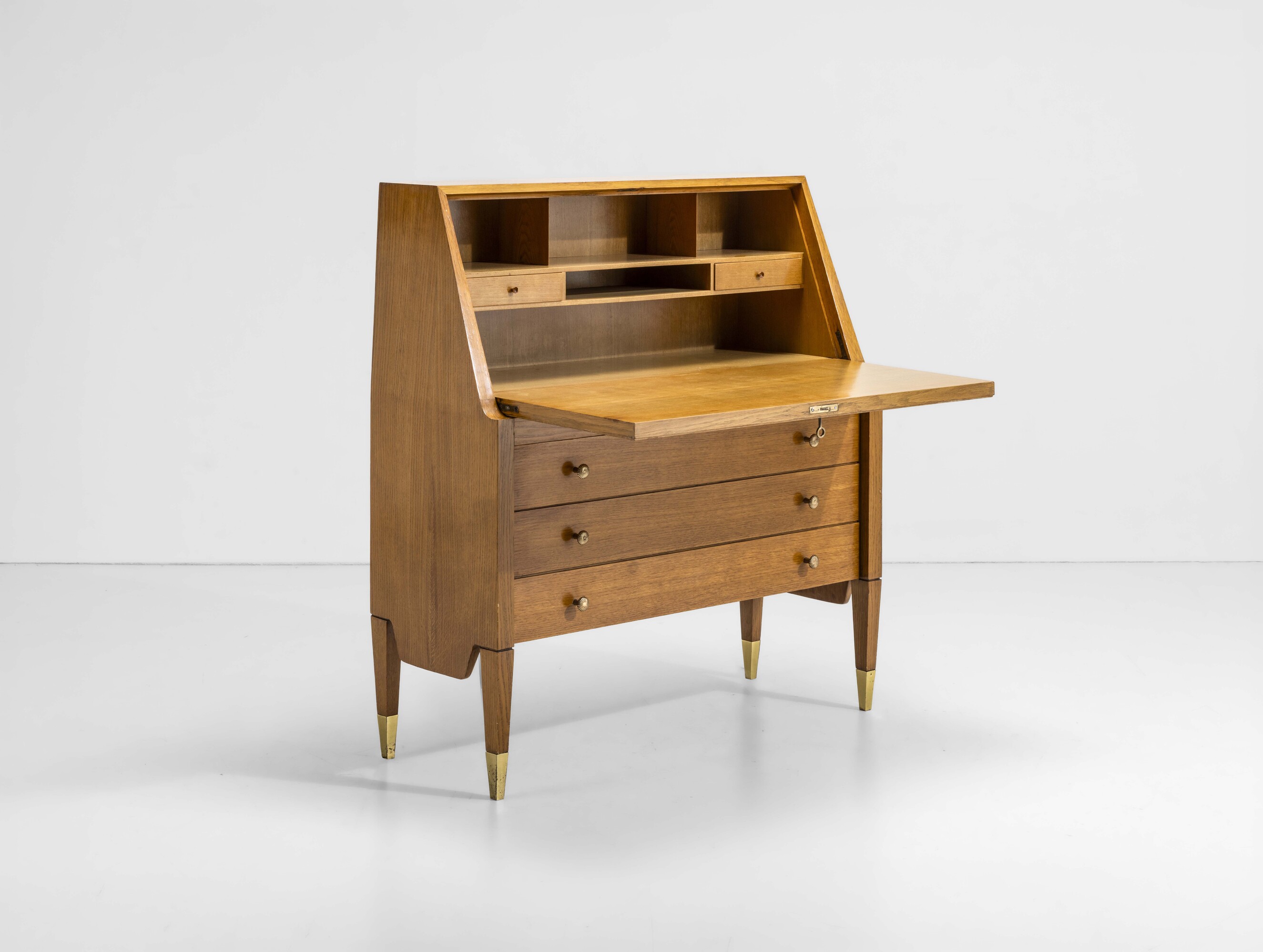 Gio Ponti - Mobile contenitore in legno con intarsio