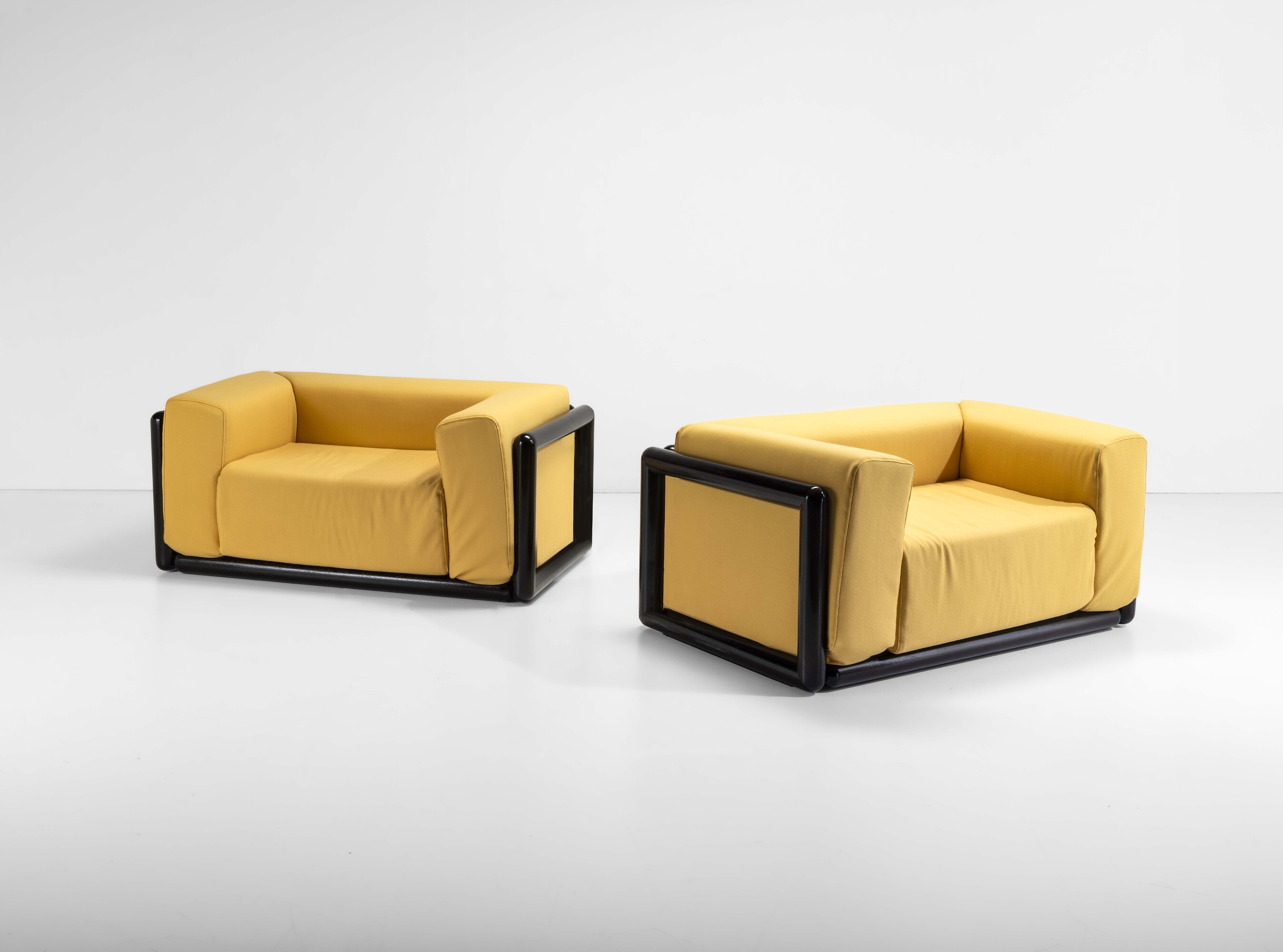 Carlo Scarpa - Due poltrone modello Cornaro