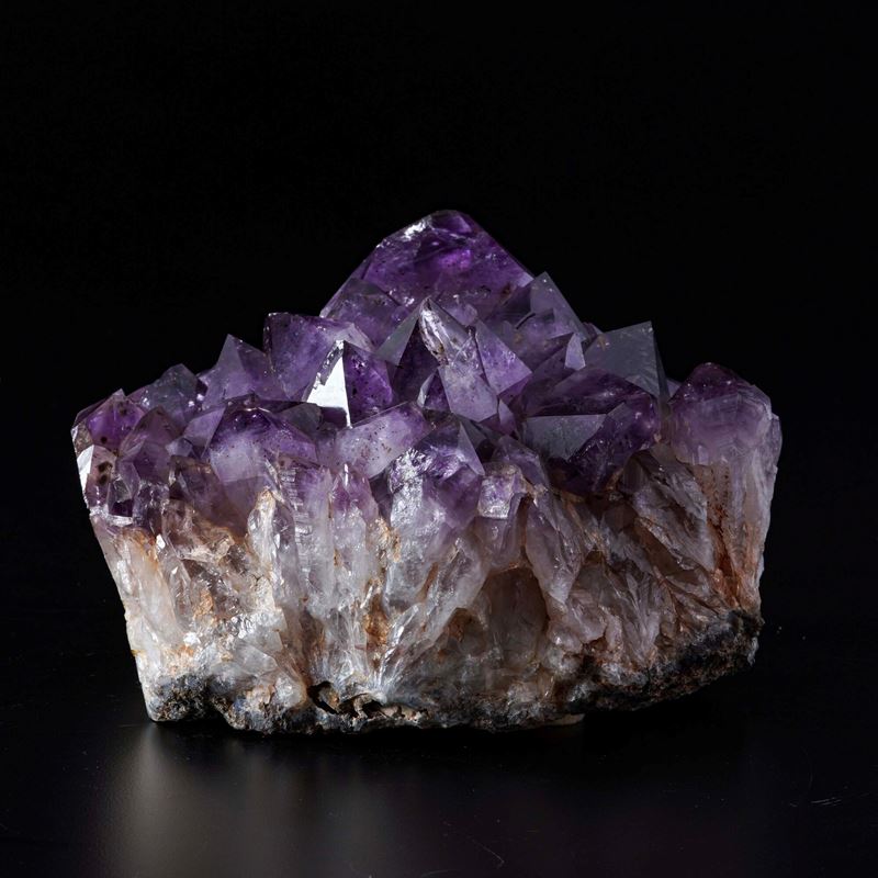 Grande Frammento di Geode di Ametysta