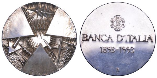 VARIE. ARNALDO POMODORO - BANCA D’ITALIA. Medaglia scultura in argento.