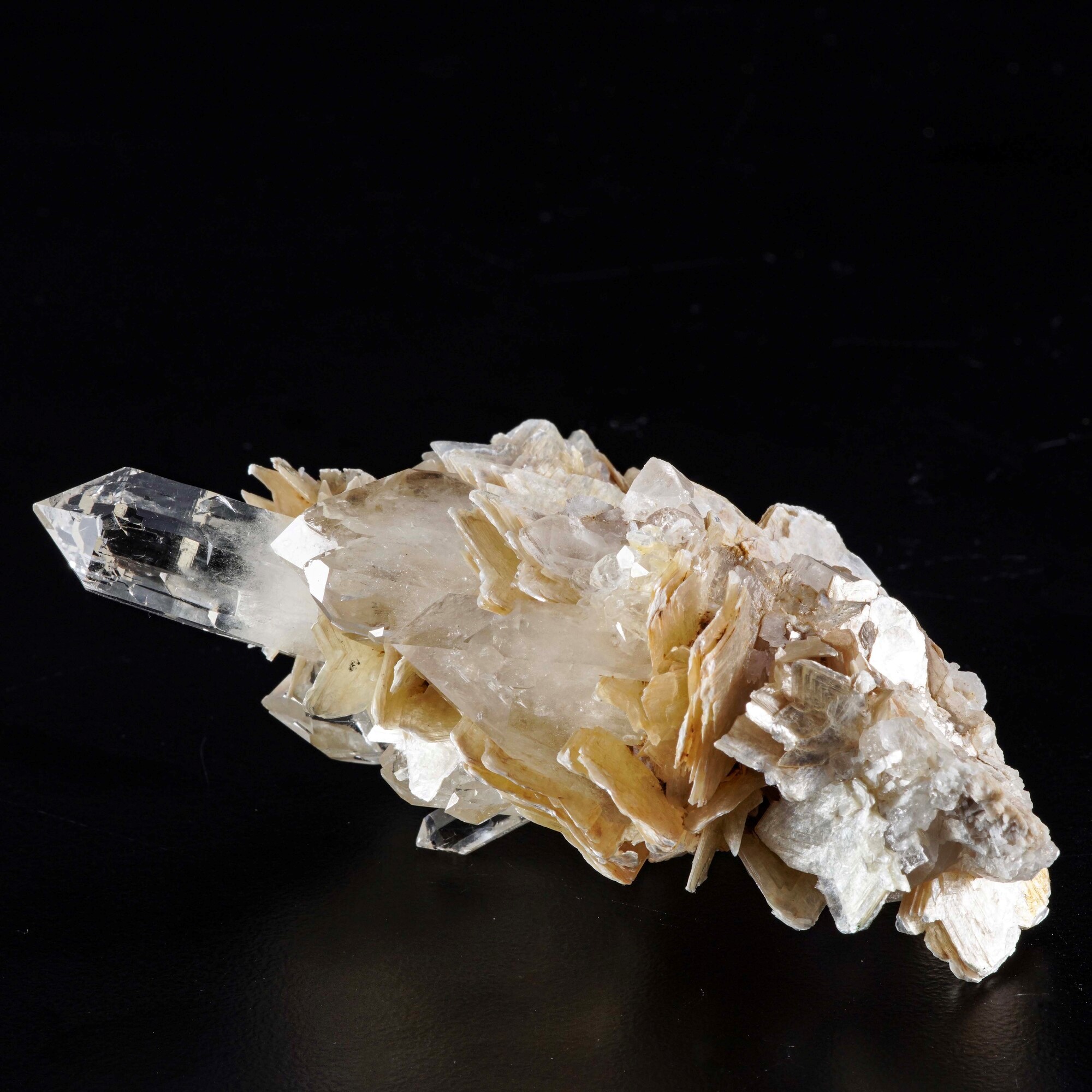Cluster di Quarzo su Muscovite
