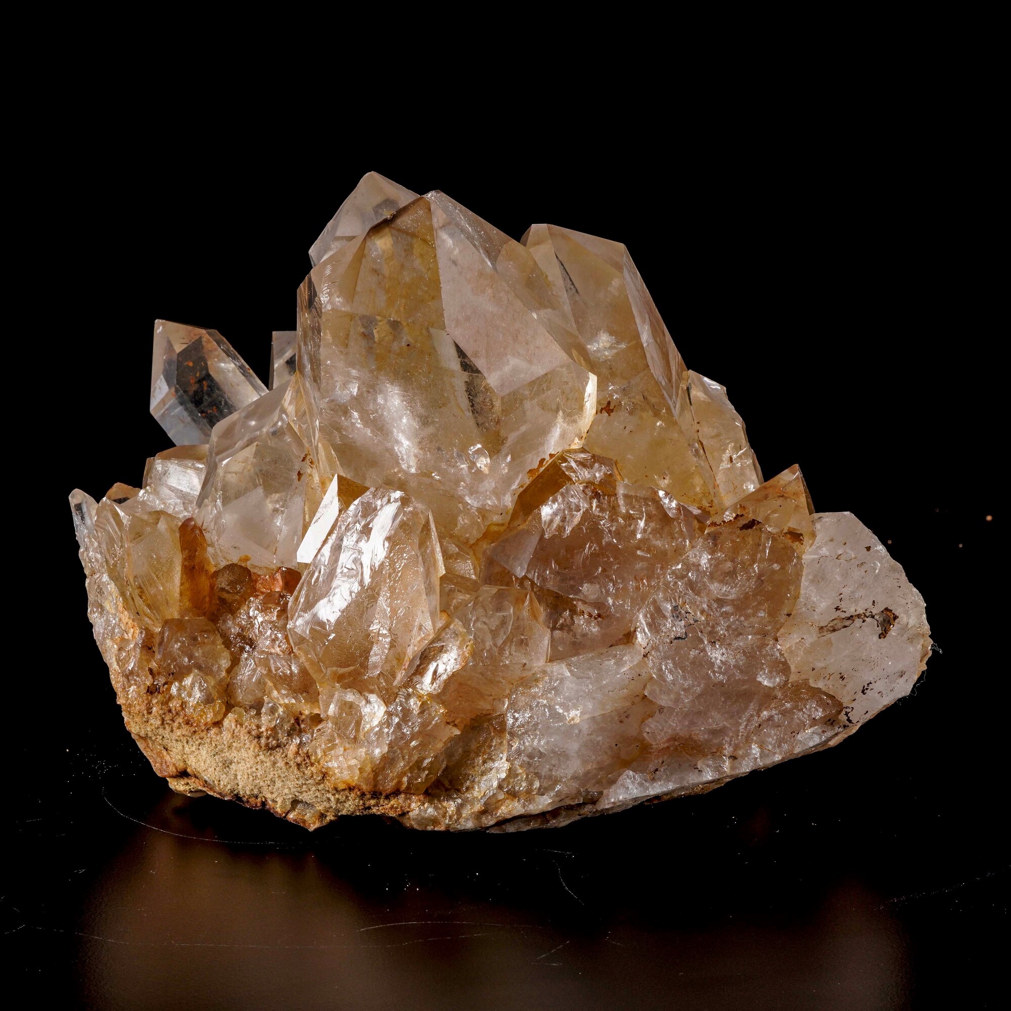 Aggregato di quarzo fumé, cristalli affumicati