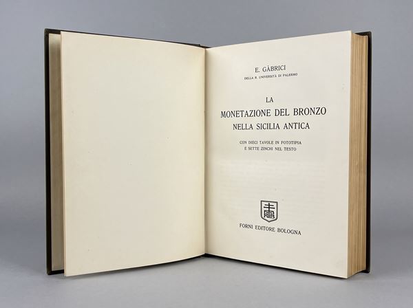 GABRICI E. La monetazione del bronzo nella Sicilia antica.