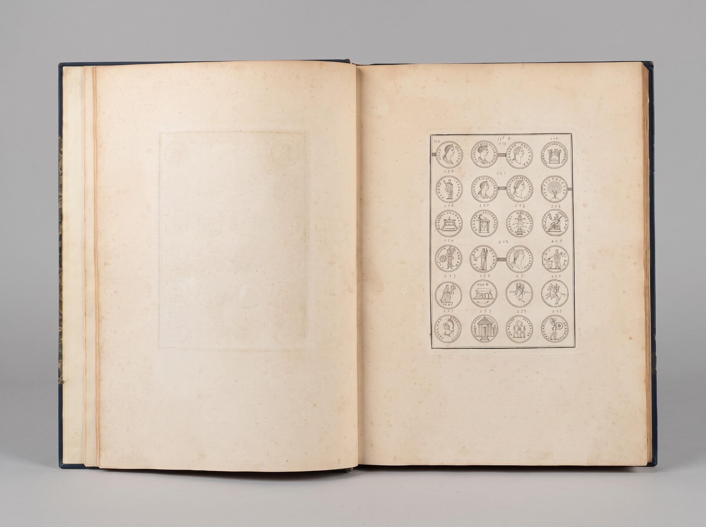 Caylus, A. C. P. de, Numismata Aurea Imperatorum Romanorum e Cimelio Regis Christianissimi