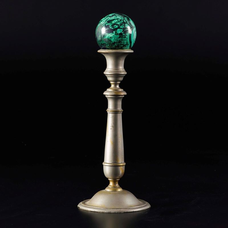 Sfera di Malachite su Base in Metallo (XX Secolo)