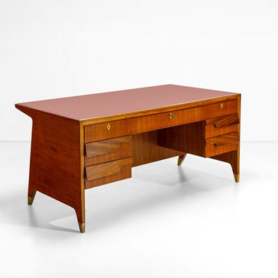 Scrivania in legno con piano in cristallo retrodipinto e dettagli in ottone