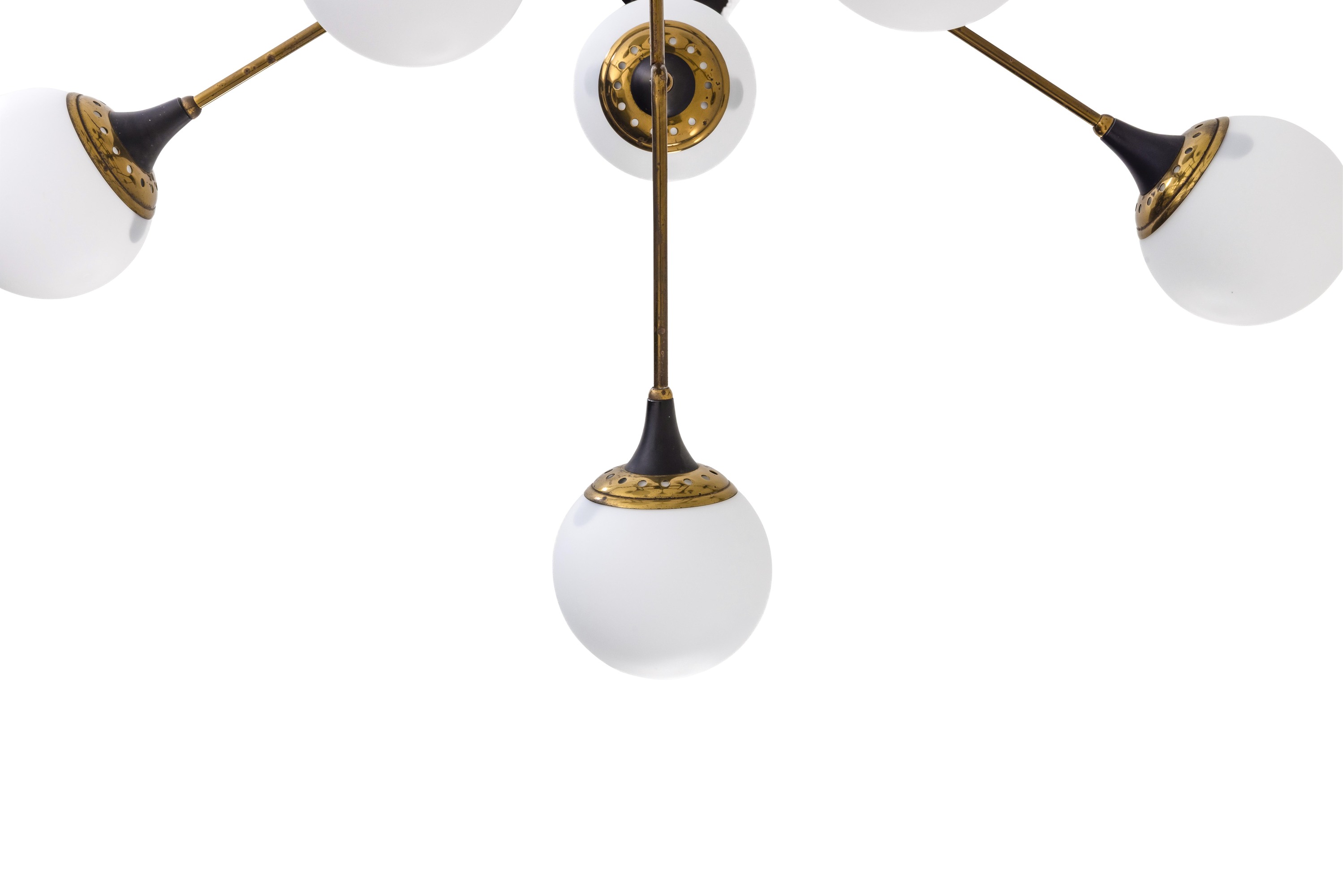 Stilnovo - Lampada a sospensione in ottone e metallo laccato con diffusori in vetro opalino