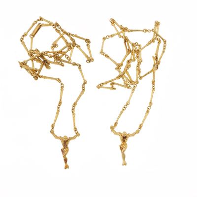 Salvador Dalí, Christo De San Juan De La Cruz, coppia di collane in oro giallo 750/1000