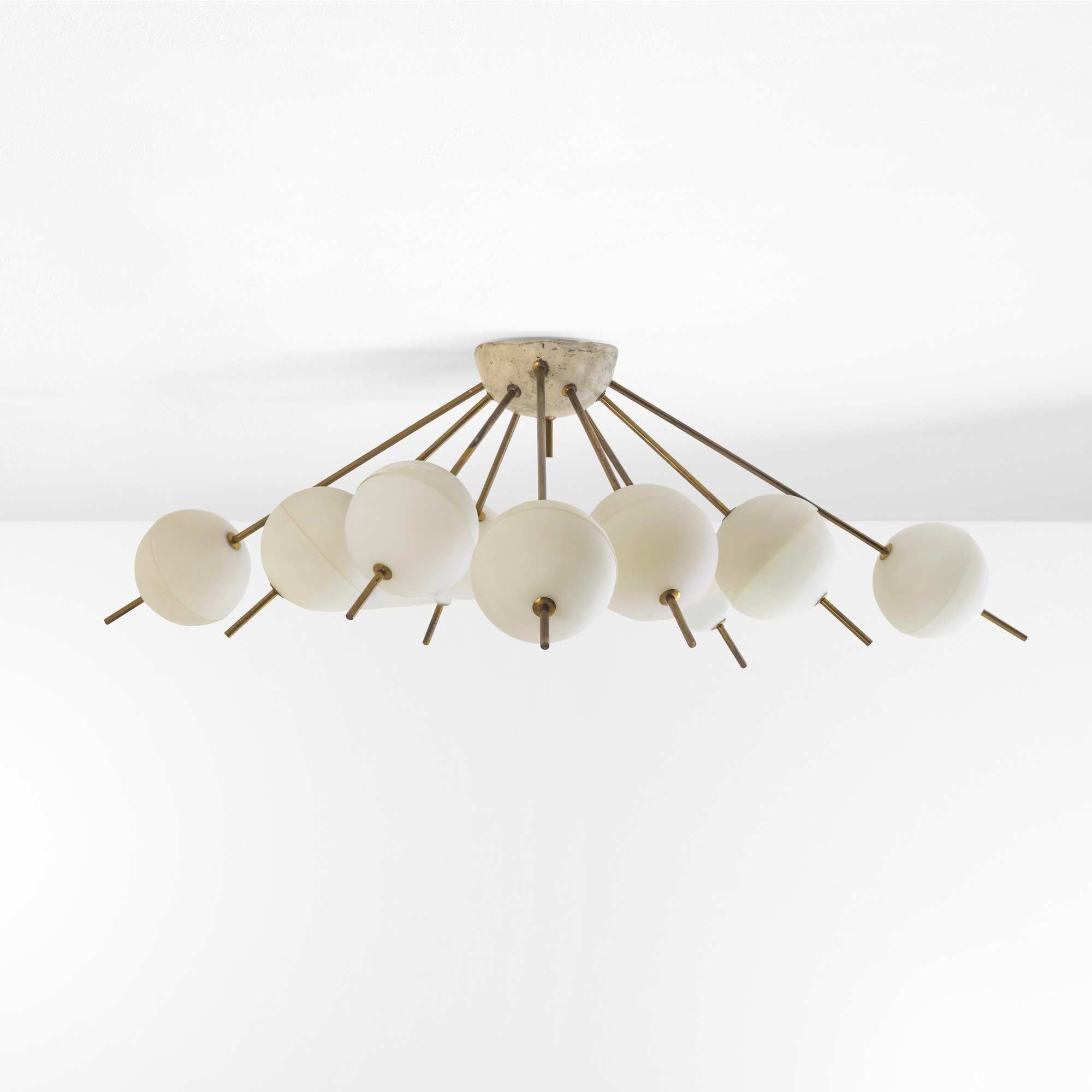 Angelo Lelii - Lampada a plafone con struttura in ottone e diffusori in vetro opalino
