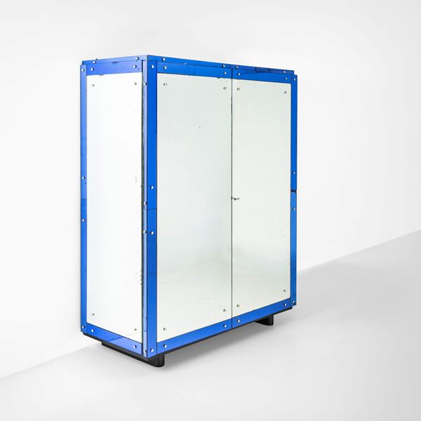 Mobile contenitore