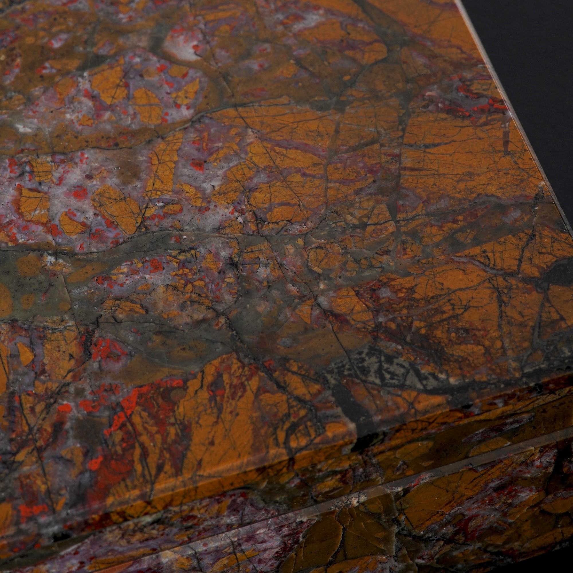Elegante Cofanetto in Pietersite