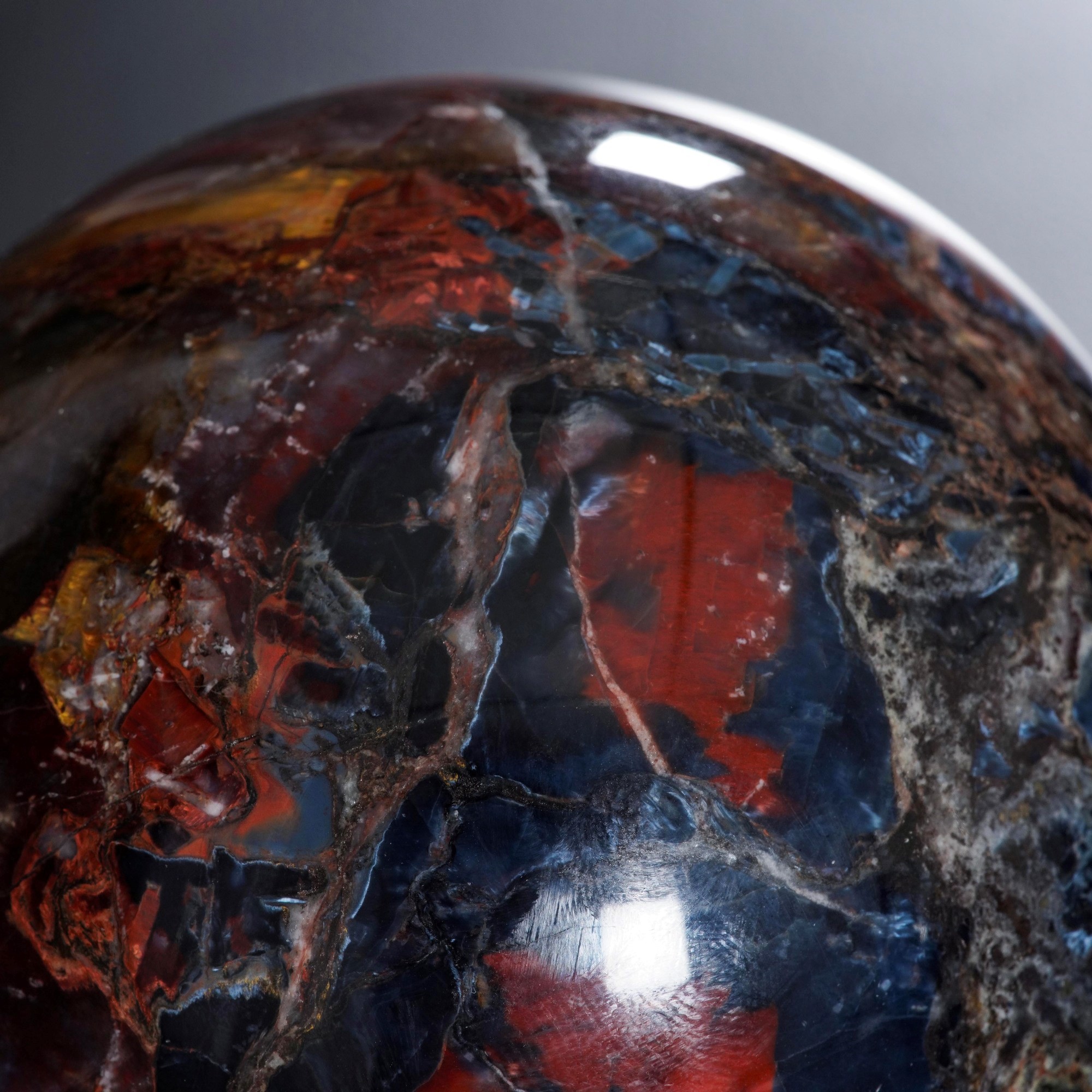 Sfera in Pietersite