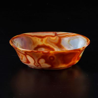 Elegante e Grande Coppa in Corniola