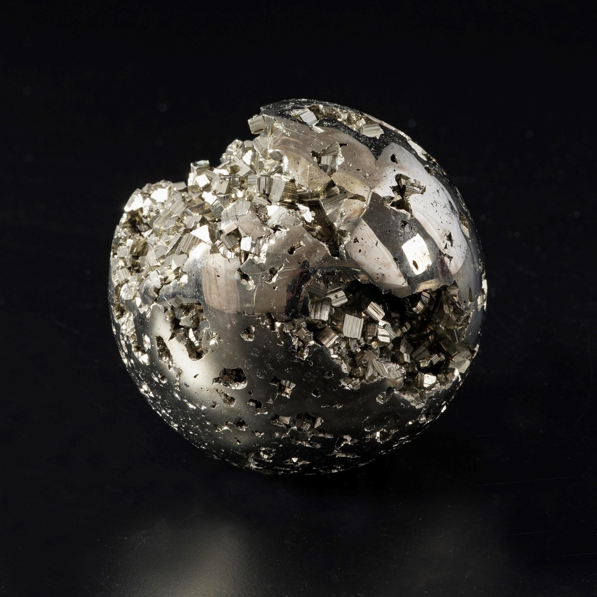 Sfera di Cristalli di Pirite