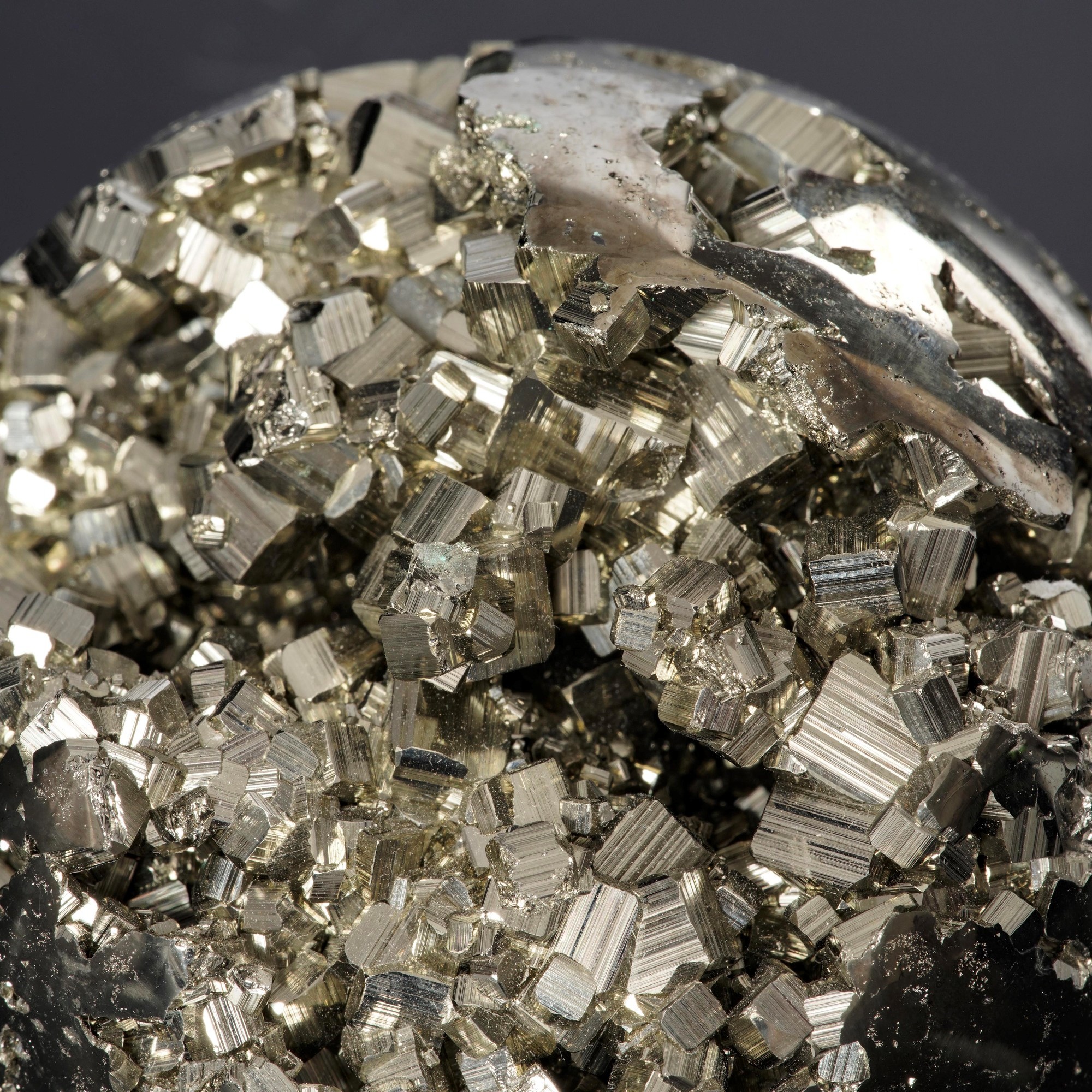 Sfera di Cristalli di Pirite