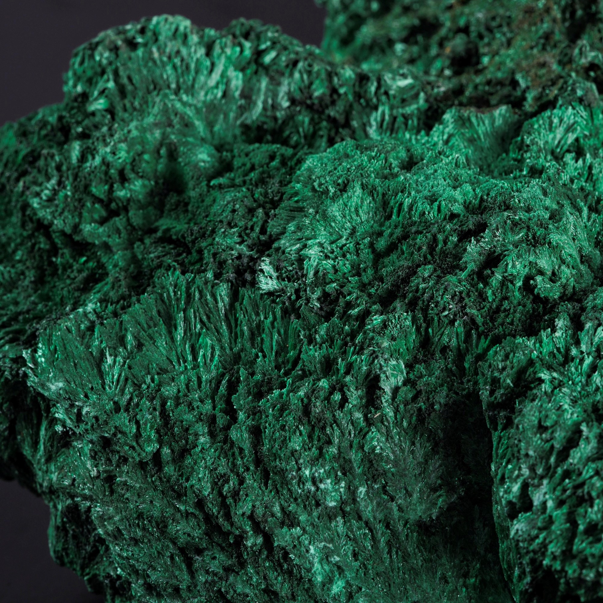 Grande Porzione di Malachite Feltrata