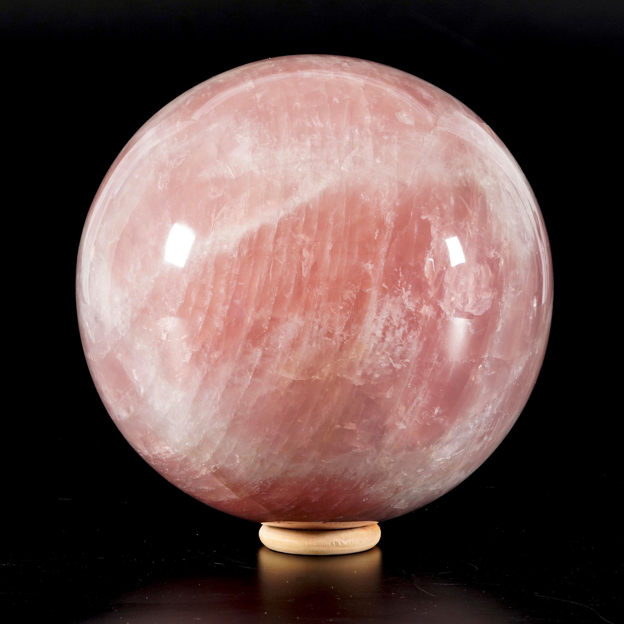 Grande Sfera in Quarzo Rosa