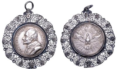 Pietro Ottoboni (attribuito ad Alessandro VIII), Medaglia in argento del Possesso del Laterano (1...