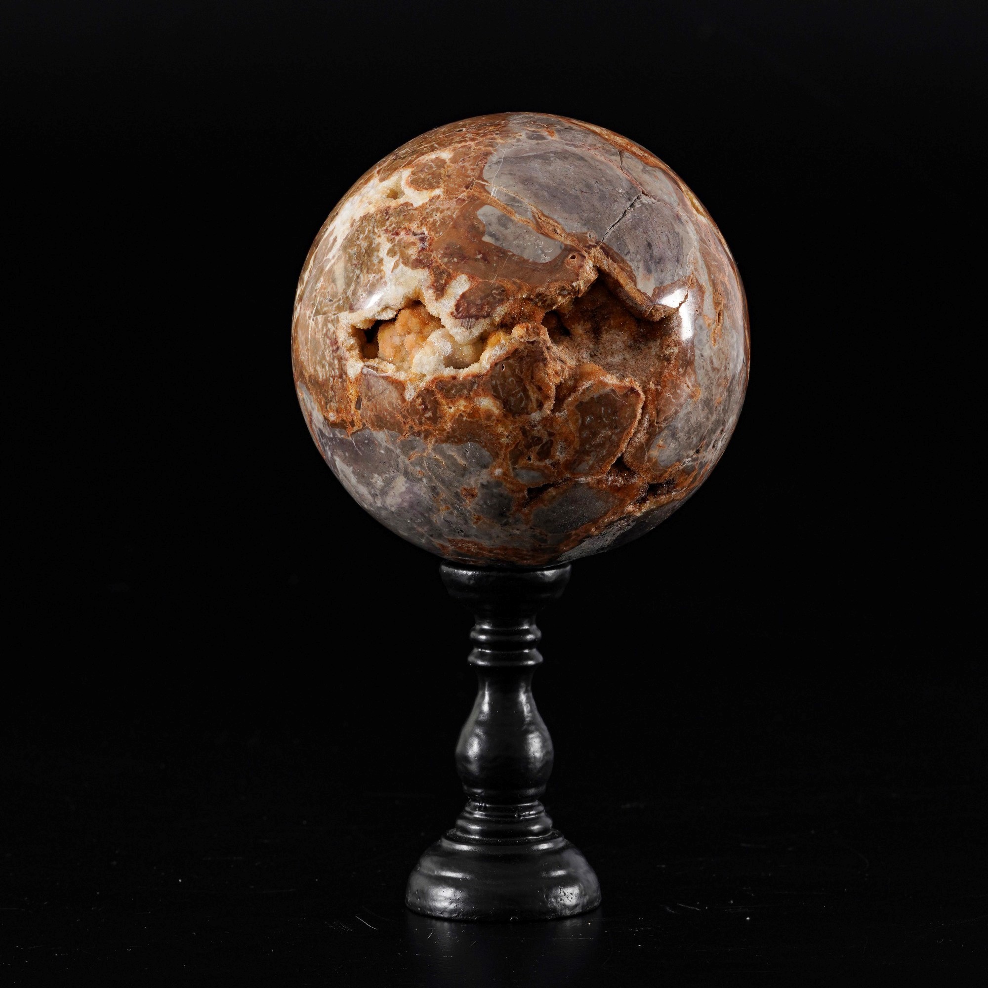 Sfera di Calcite Gialla con Drusa