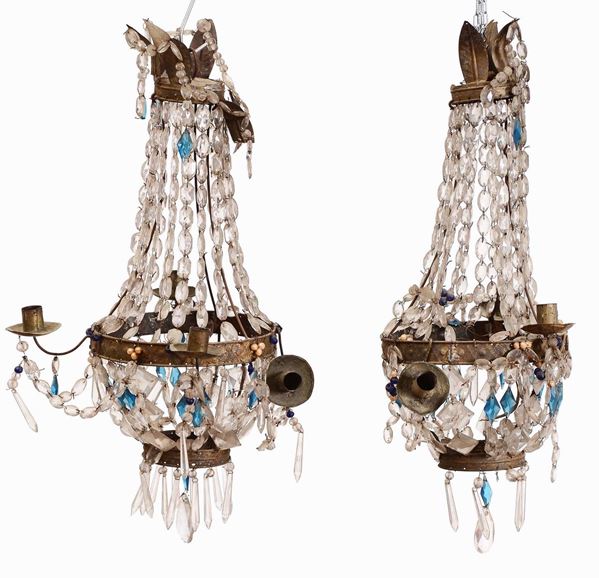 Coppia di lampadarietti a mongolfiera con cristalli, XIX secolo