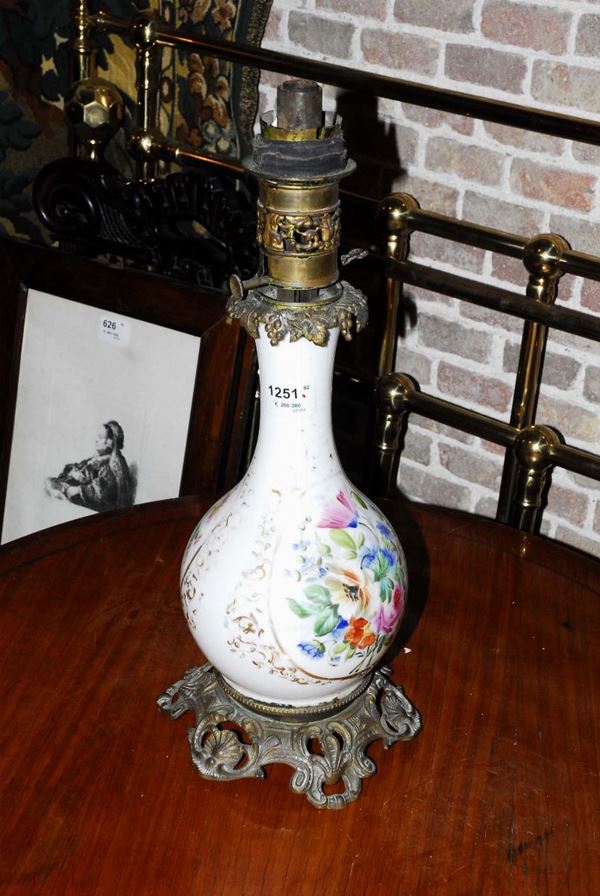 Grande lume in porcellana dipinta vecchia Parigi