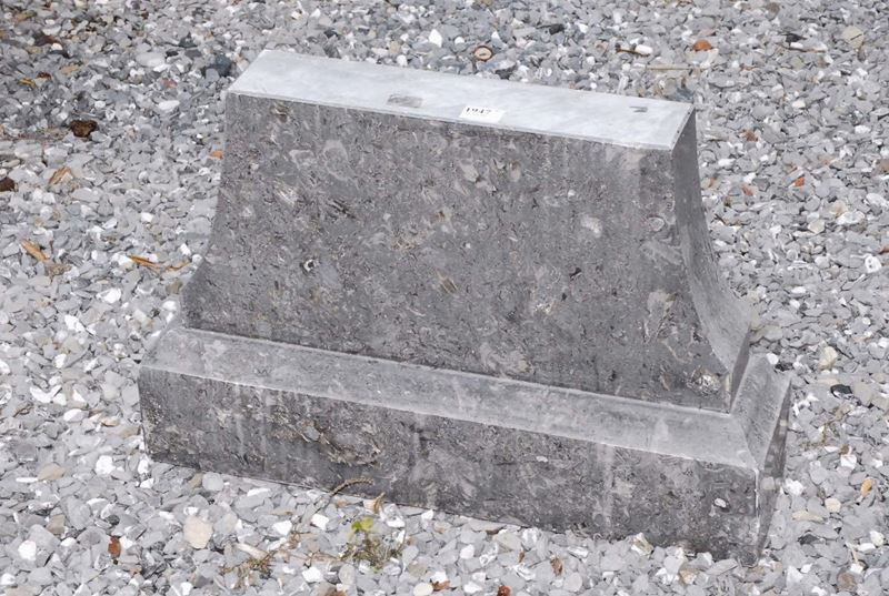 Due elementi in marmo  - Asta Antiquariato e Dipinti Antichi - Cambi Casa d'Aste