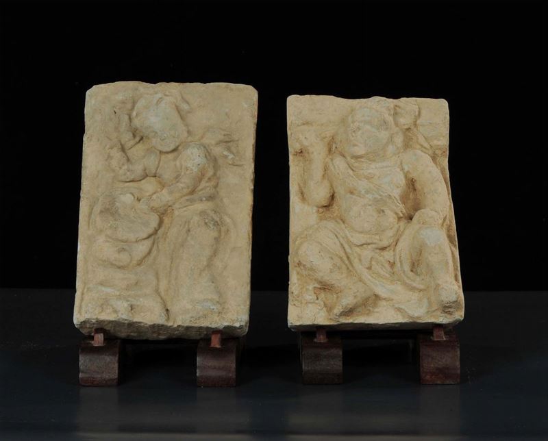 Due placche in terracotta, Cina epoca Han  - Auction Oriental Art - Cambi Casa d'Aste