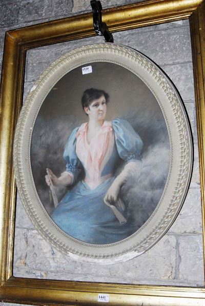 Pastello Raffigurante Gentildonna di Forma Ovale