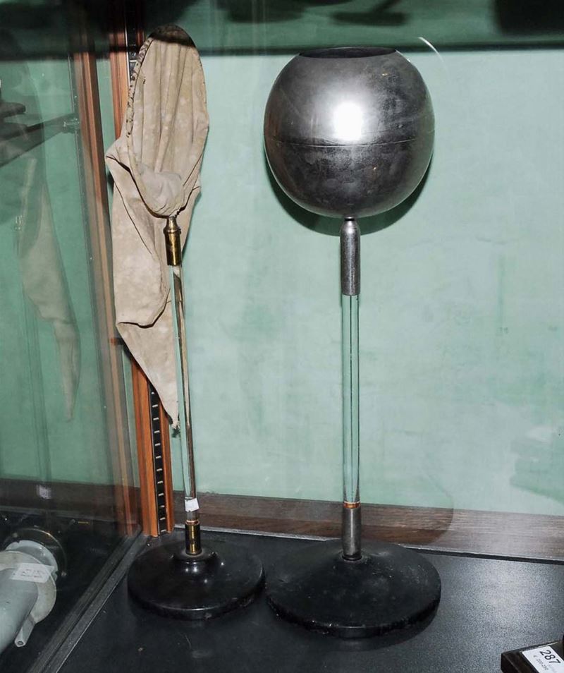 Due strumenti scientifici, metà XIX secolo  - Auction OnLine Auction 02-2012 - Cambi Casa d'Aste