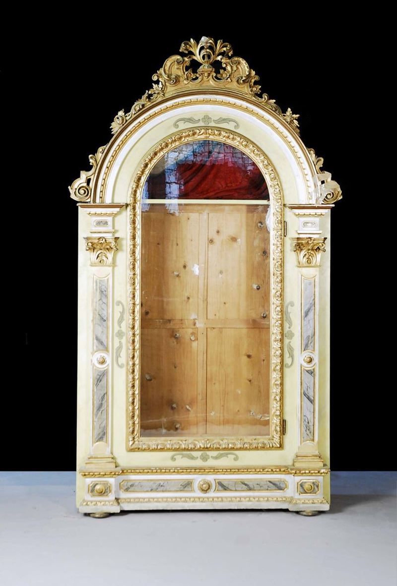 Grande vetrina laccata e dorata  - Auction Time Auction 7-2014 - Cambi Casa d'Aste