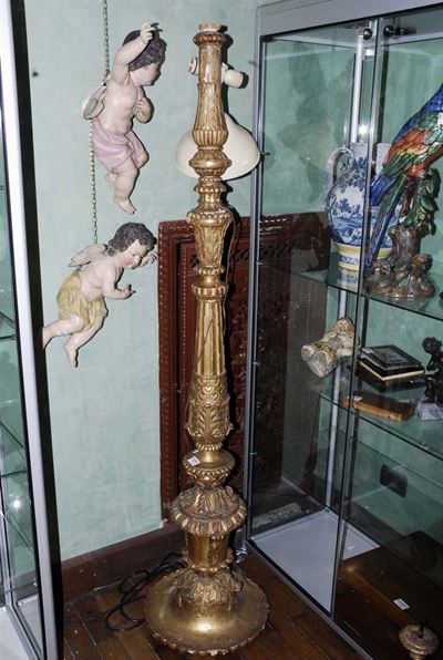 Grande Reggicero Luigi XVI in Legno Intagliato e Dorato, XIX Secolo
