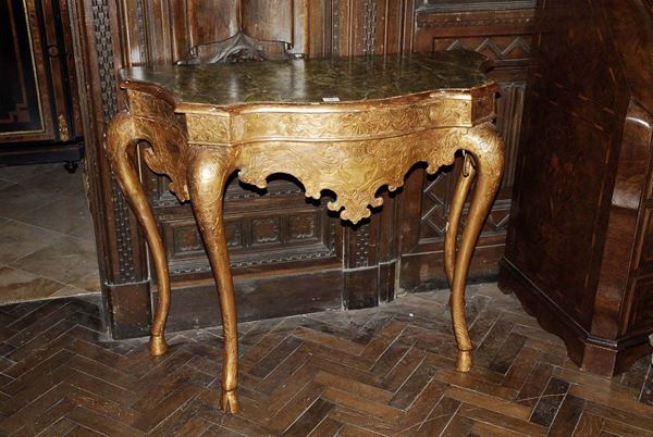 Console Luigi XV bulinata e dorata, Veneto XVIII secolo