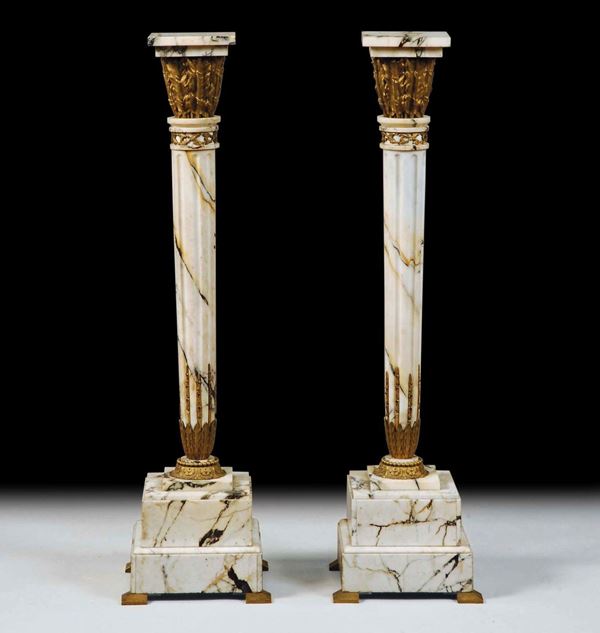 Coppia di colonne in marmo bianco, XIX secolo